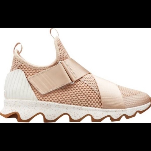 Sorel Kinetic Sneak size 10 neutral beige like new - Picture 2 of 9